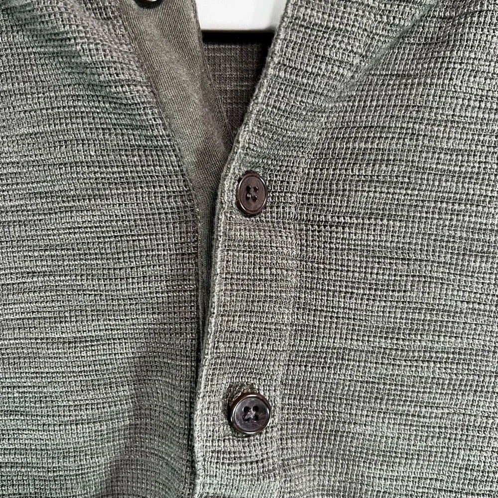 Banana Republic Core Temp Henley Olive Green Waffle Knit Long Sleeve Pullover